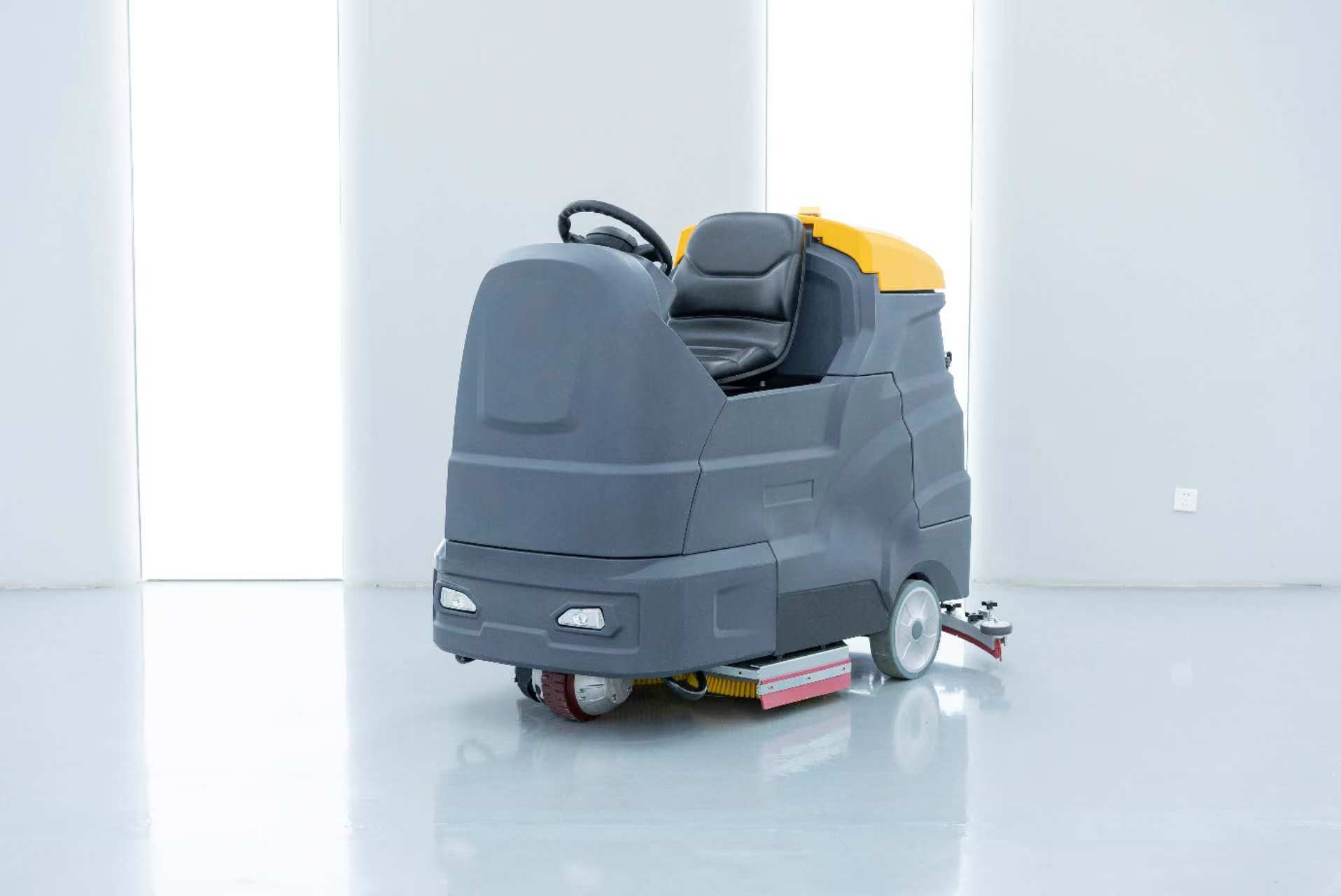 HX-90 Ride On Floor Scrubber